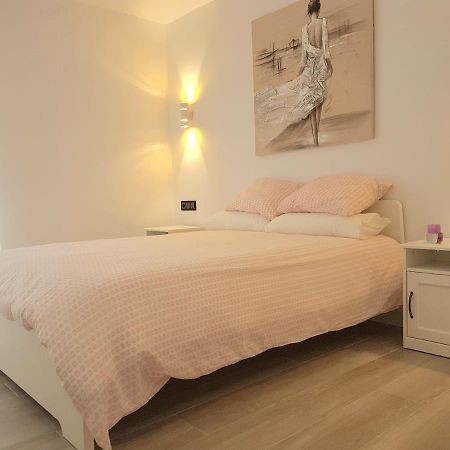 Pepes Home 3 Habitaciones & Parking Gratis 托雷莫利诺斯 外观 照片
