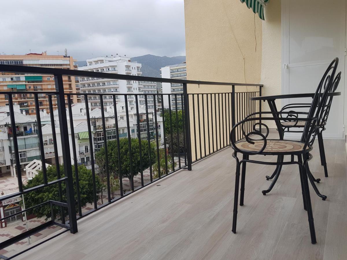 Pepes Home 3 Habitaciones & Parking Gratis 托雷莫利诺斯 外观 照片