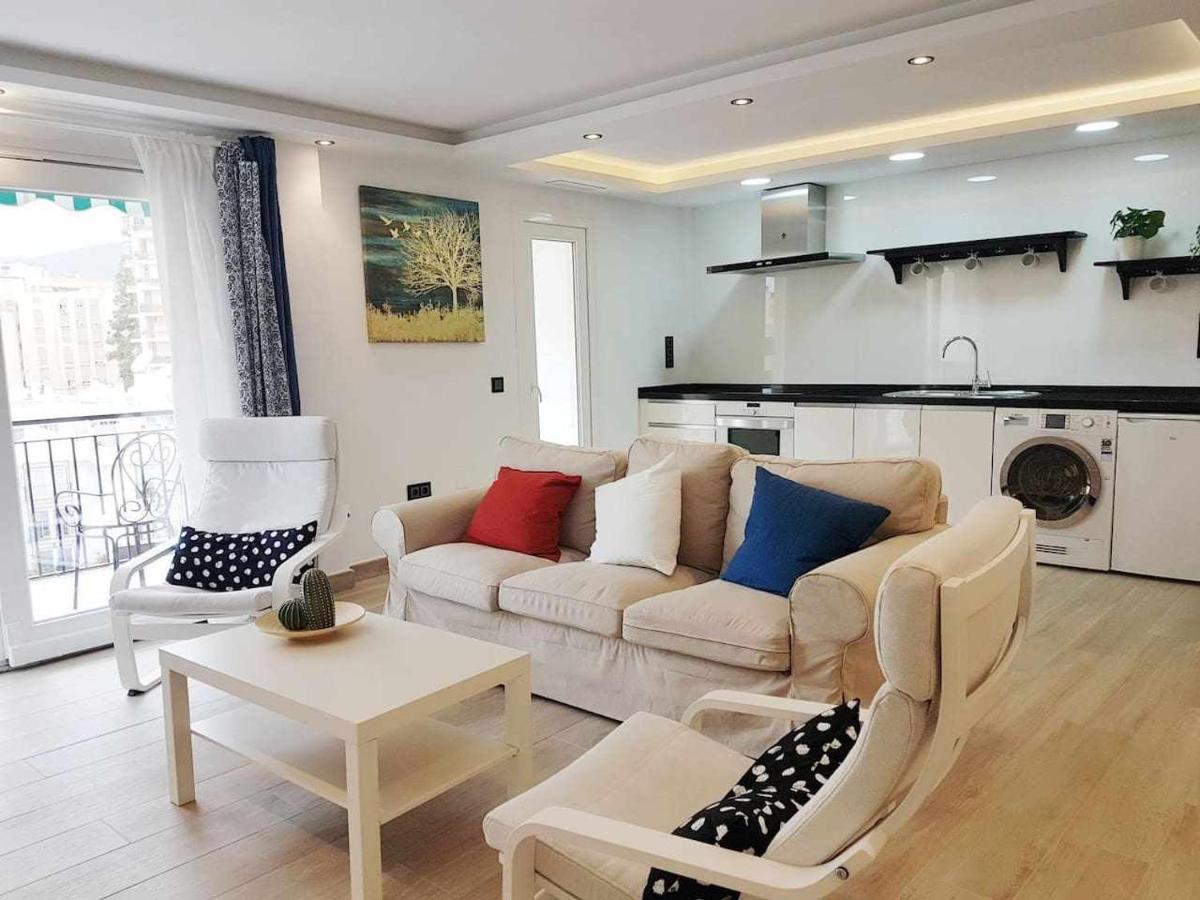 Pepes Home 3 Habitaciones & Parking Gratis 托雷莫利诺斯 外观 照片
